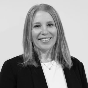 Lindy Francis headshot.